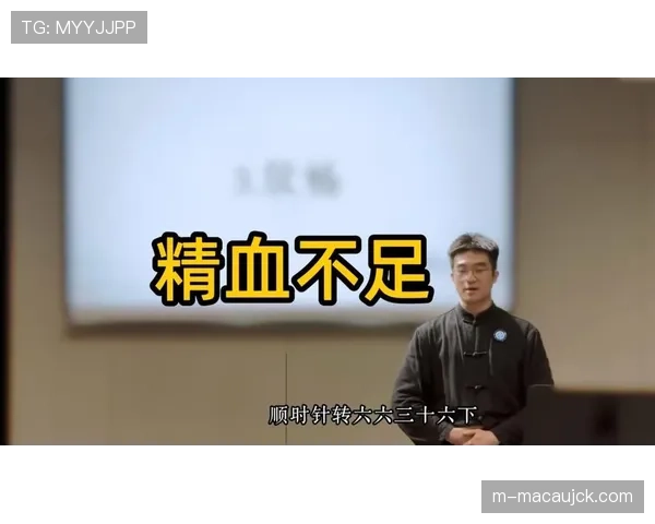 伯恩茅斯左路侧重:赛梅约右脚将主打左路的顺足边锋配置 伯恩茅斯左路侧重:赛梅约右脚将主打左路的顺足边锋配置