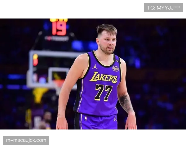 东契奇成为湖人近20年最快单季2000分球员 融入迅速 东契奇成为湖人近20年最快单季2000分球员 融入迅速